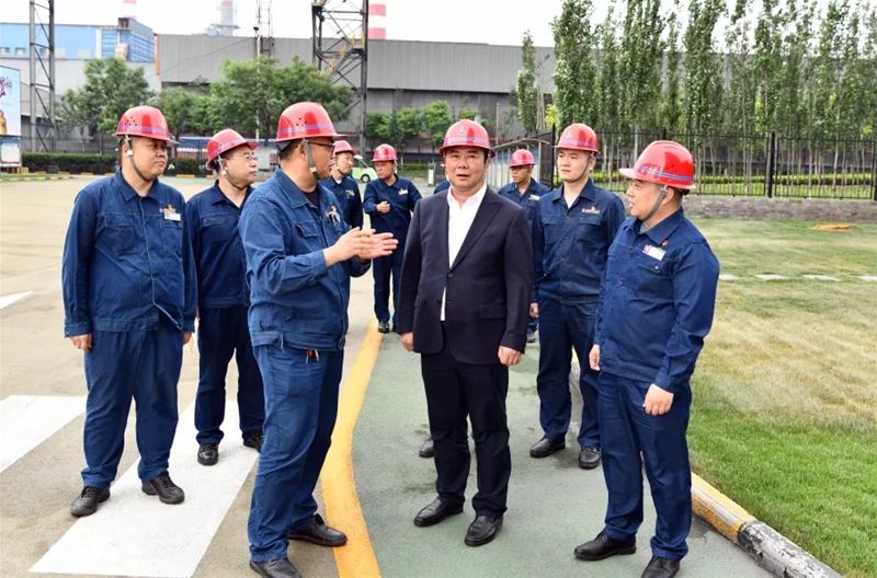 許曉增到龍鋼公司進(jìn)行安全履職檢查調(diào)研
